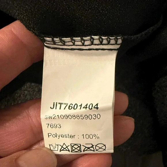 Emery Rose black long sleeve top with scalloped hem sleeves are an open weave - Picture 7 of 8